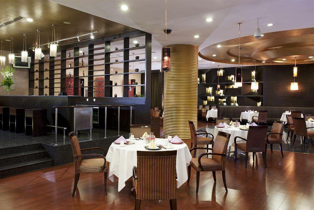 Holiday Inn Central Plaza Peking Restaurant foto